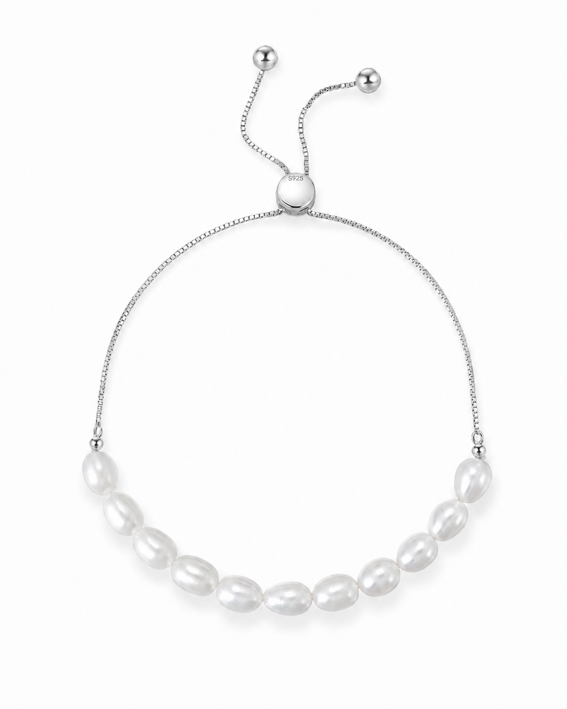 Zilveren armband Alba met parels – productfoto op een lichte achtergrond