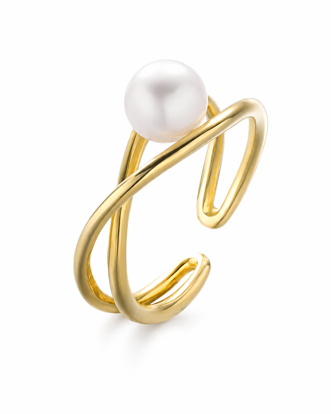 Gouden ring Selene met een parel – productfoto op een lichte achtergrond