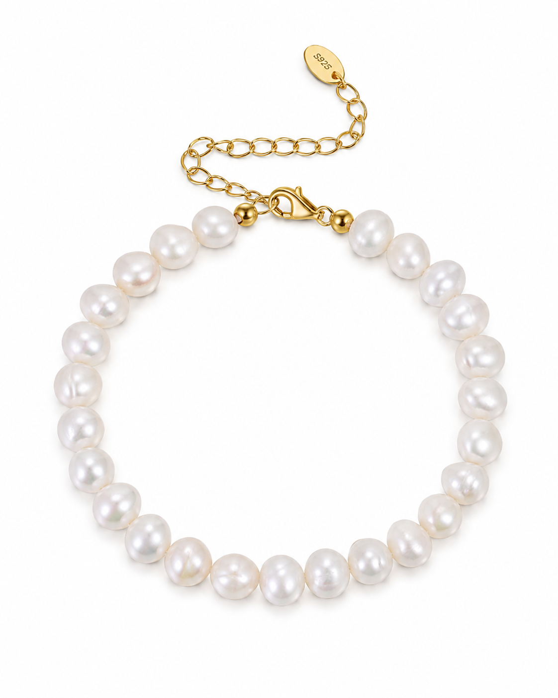 Gouden armband Serena met parels – productfoto op een lichte achtergrond